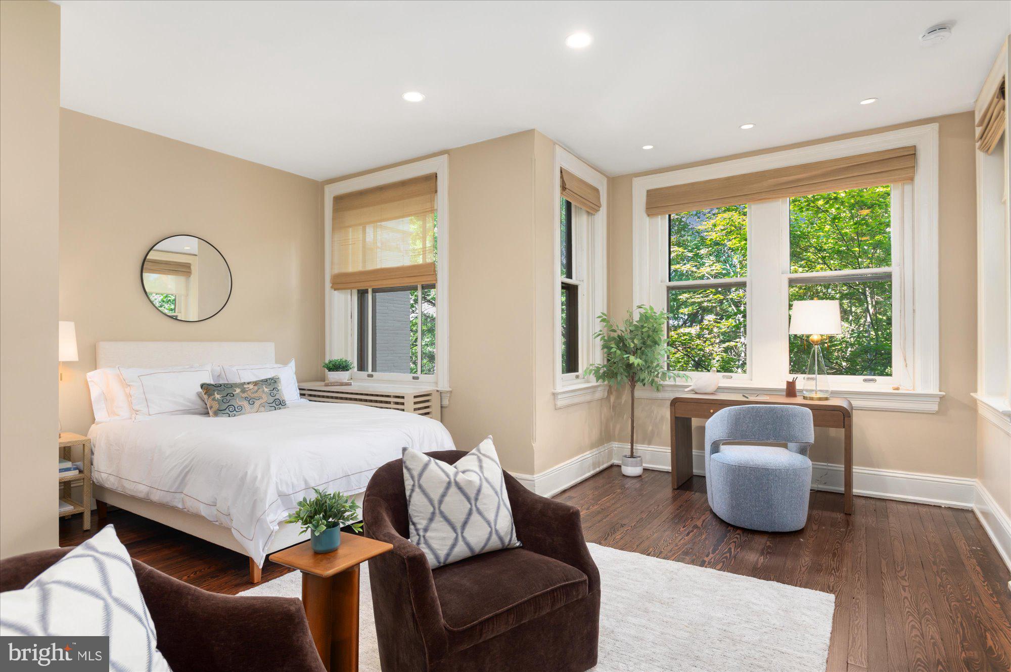 GEORGETOWN - Residential