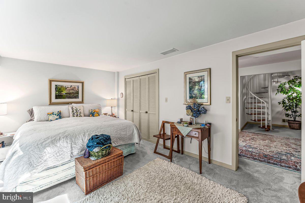 SOUTHRIDGE - Residential