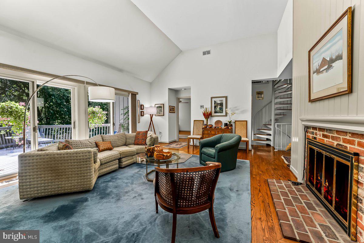 SOUTHRIDGE - Residential