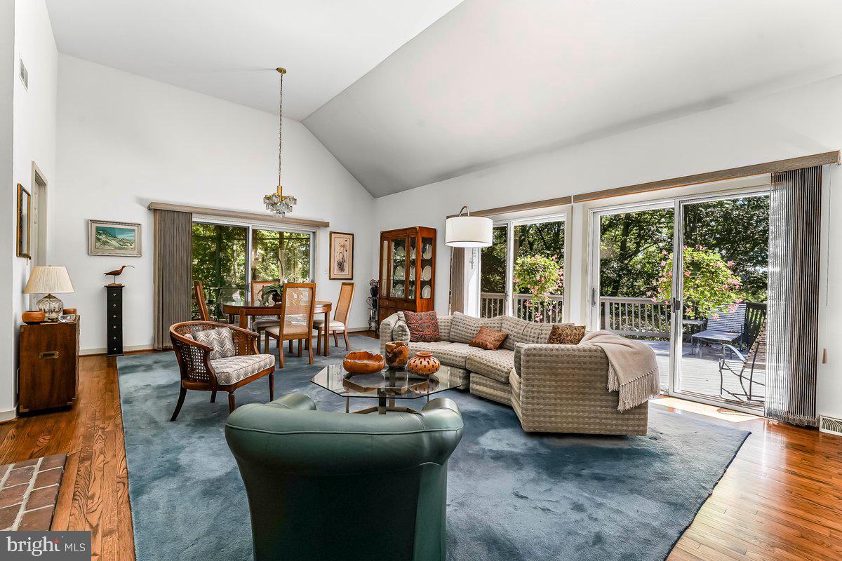 SOUTHRIDGE - Residential