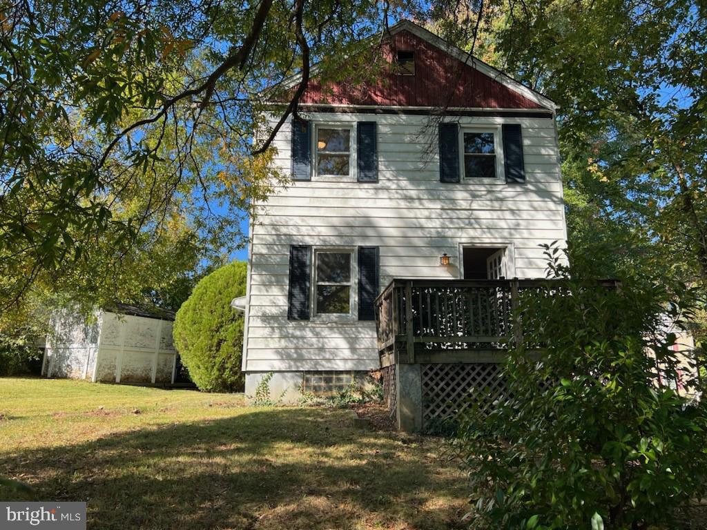 LANDOVER HILLS - Residential