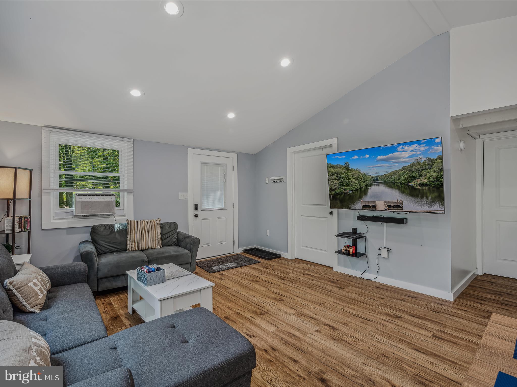 SLEEPY HOLLOW - Residential