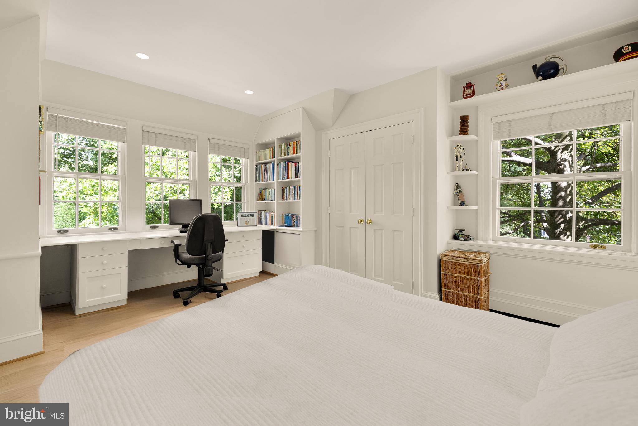 WESLEY HEIGHTS - Residential