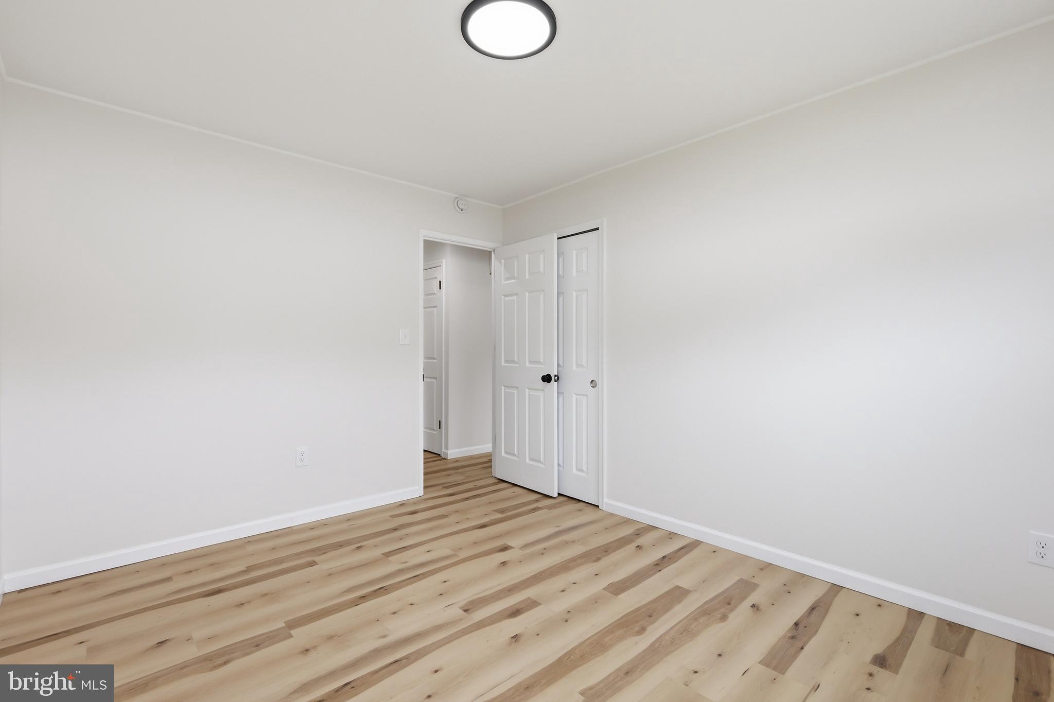 LEVITTOWN - Residential
