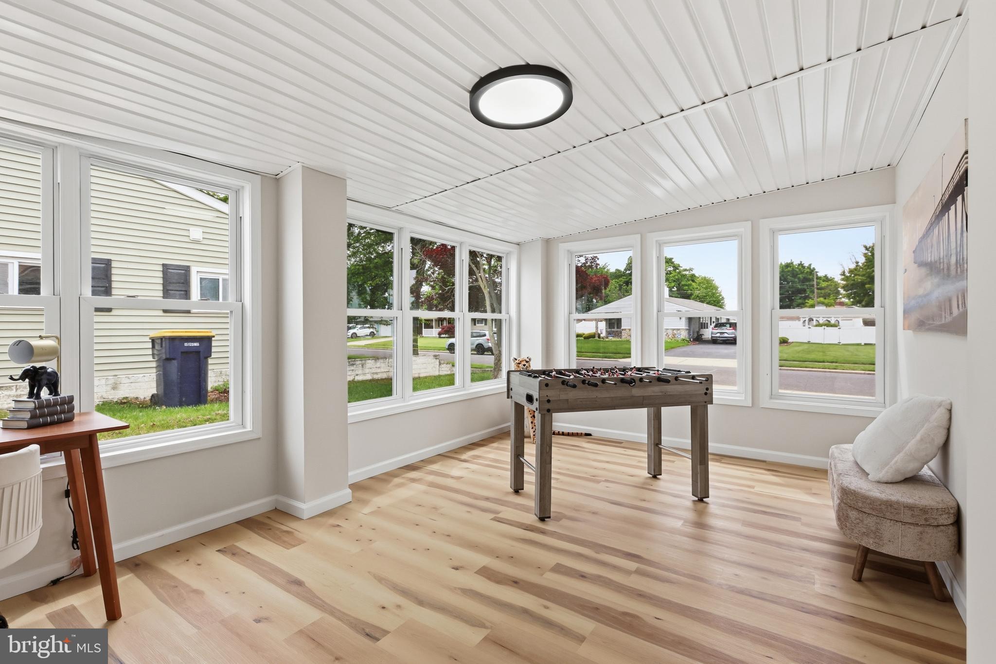 LEVITTOWN - Residential