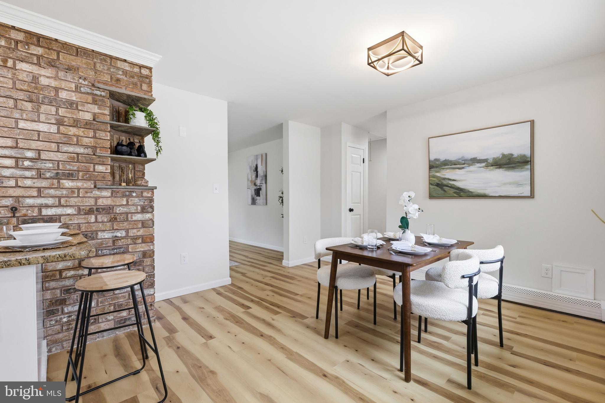 LEVITTOWN - Residential