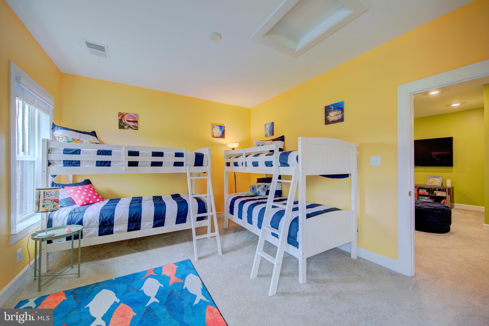 COASTAL CLUB - Residential