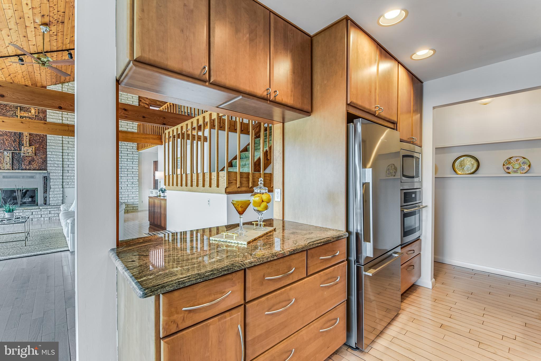 LONG POINT ON THE SEVERN - Residential