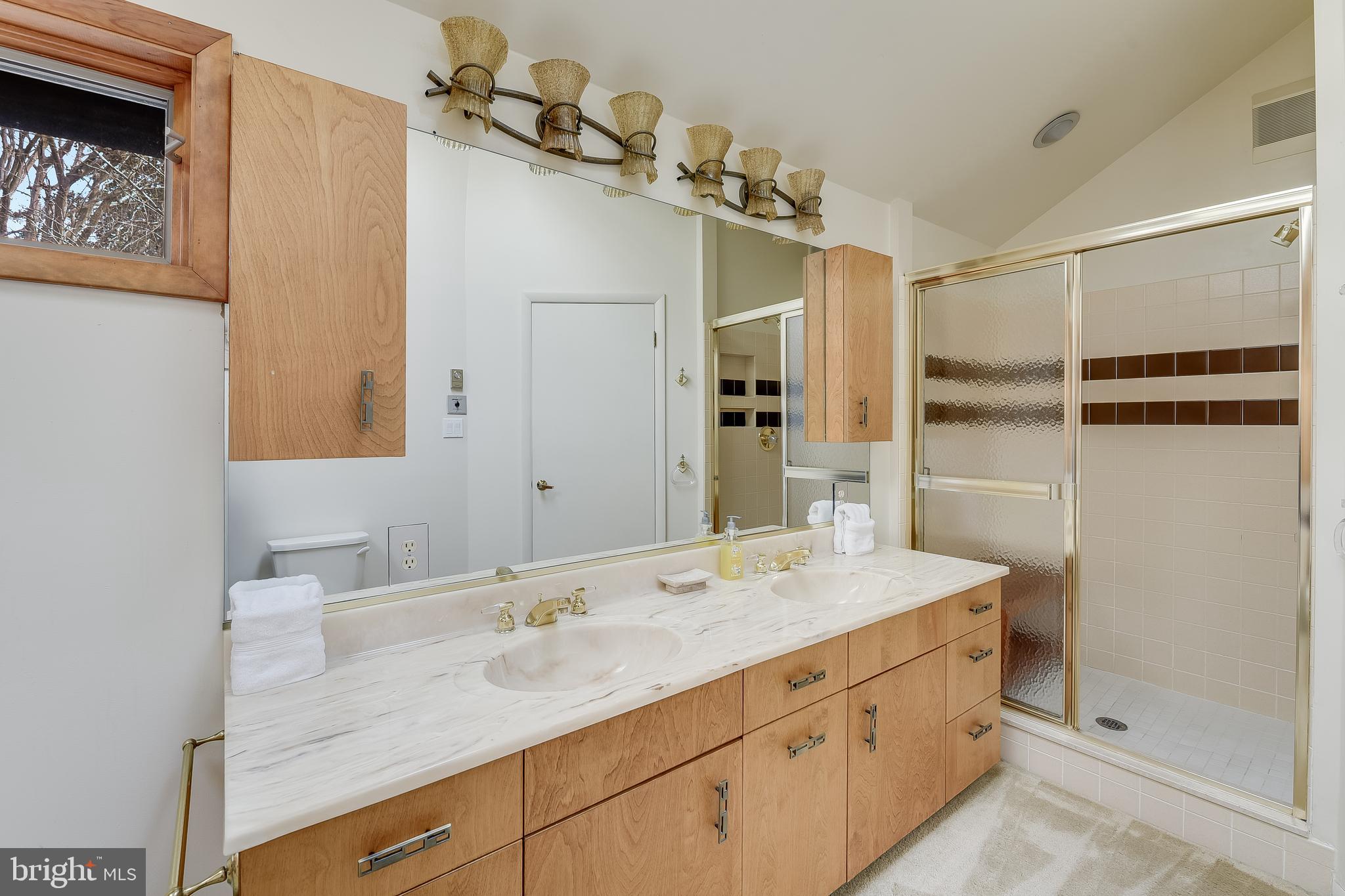 LONG POINT ON THE SEVERN - Residential