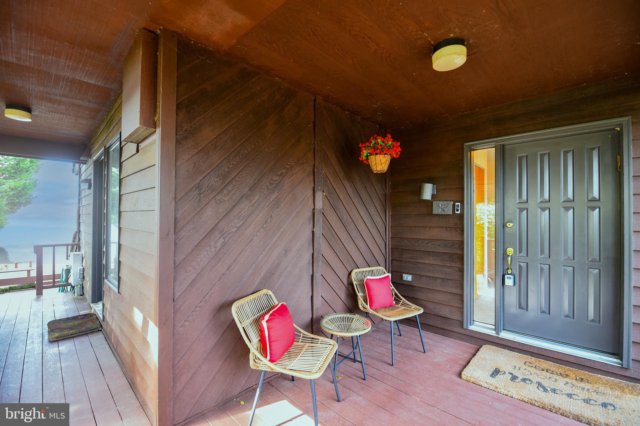 LONG POINT ON THE SEVERN - Residential