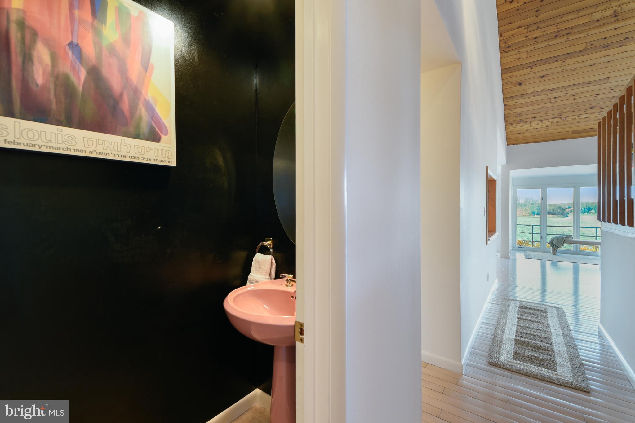 LONG POINT ON THE SEVERN - Residential