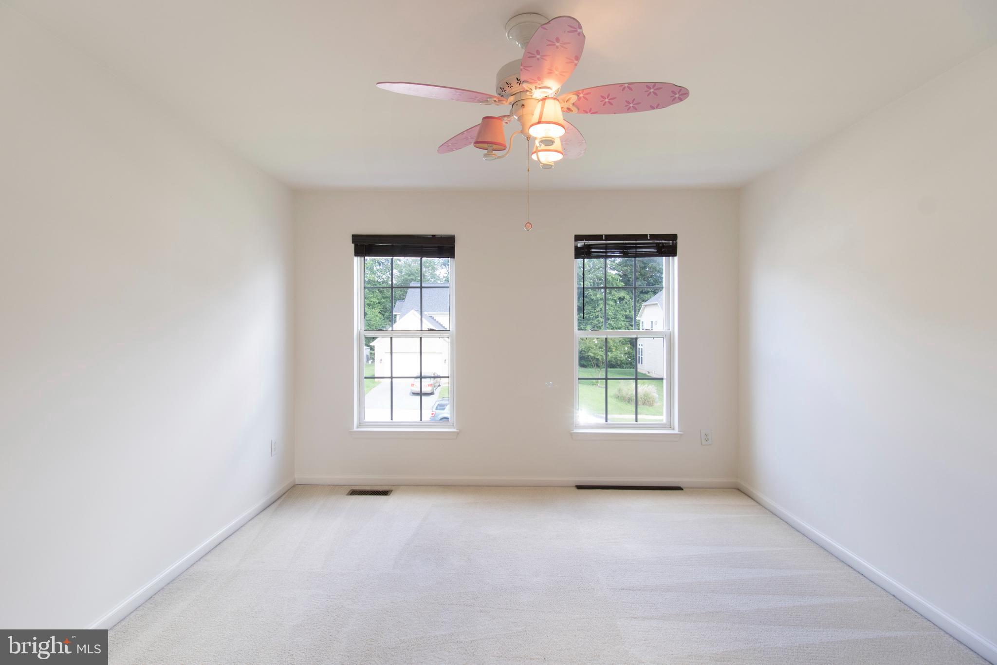 LOGANS RUN - Residential