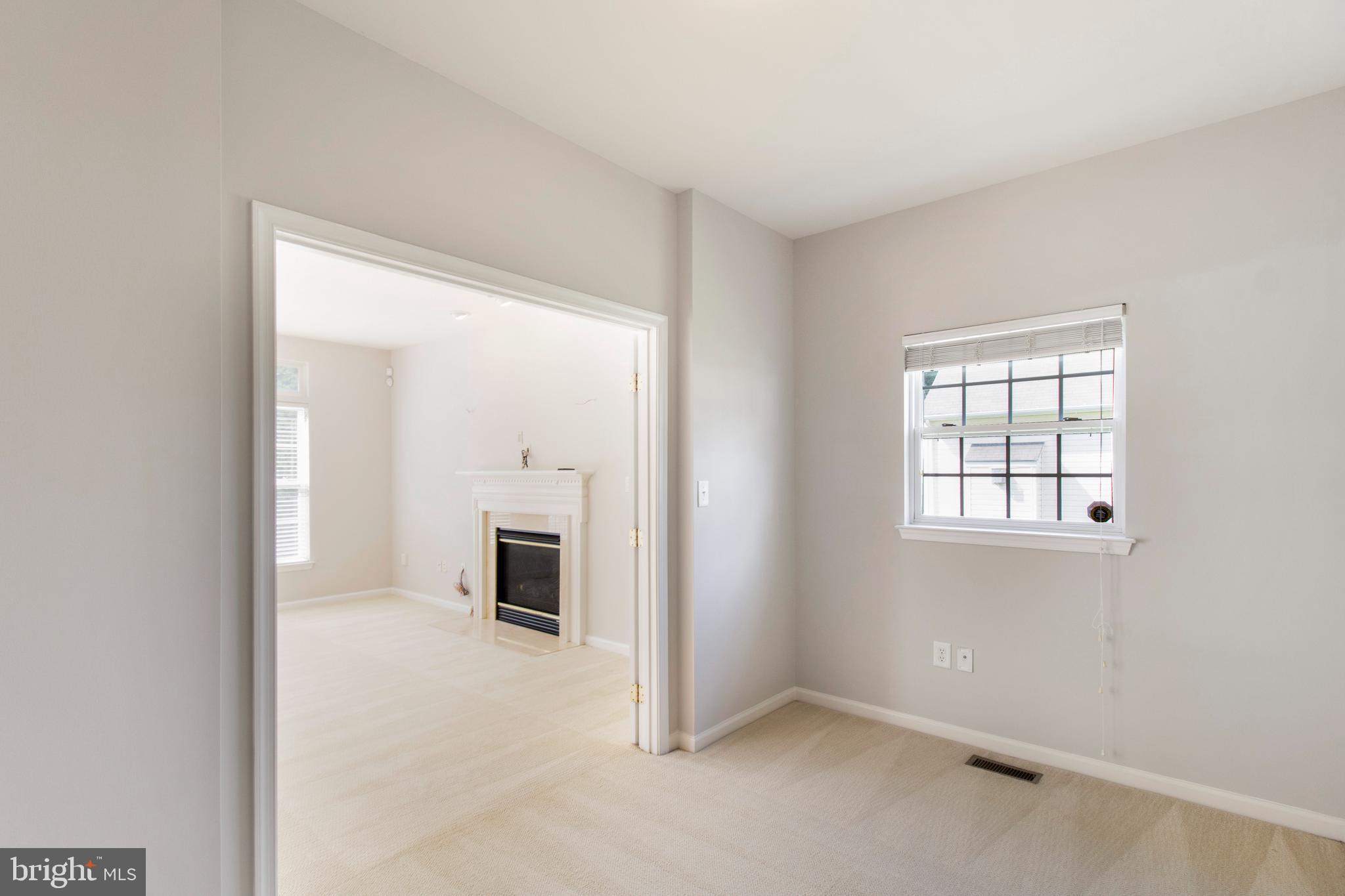 LOGANS RUN - Residential