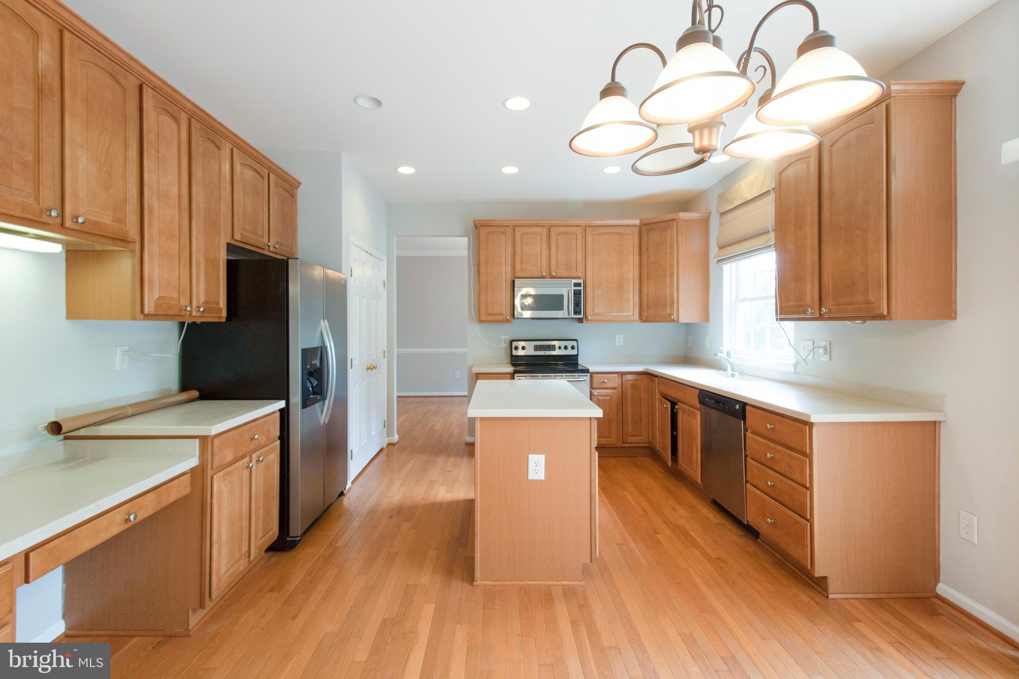 LOGANS RUN - Residential