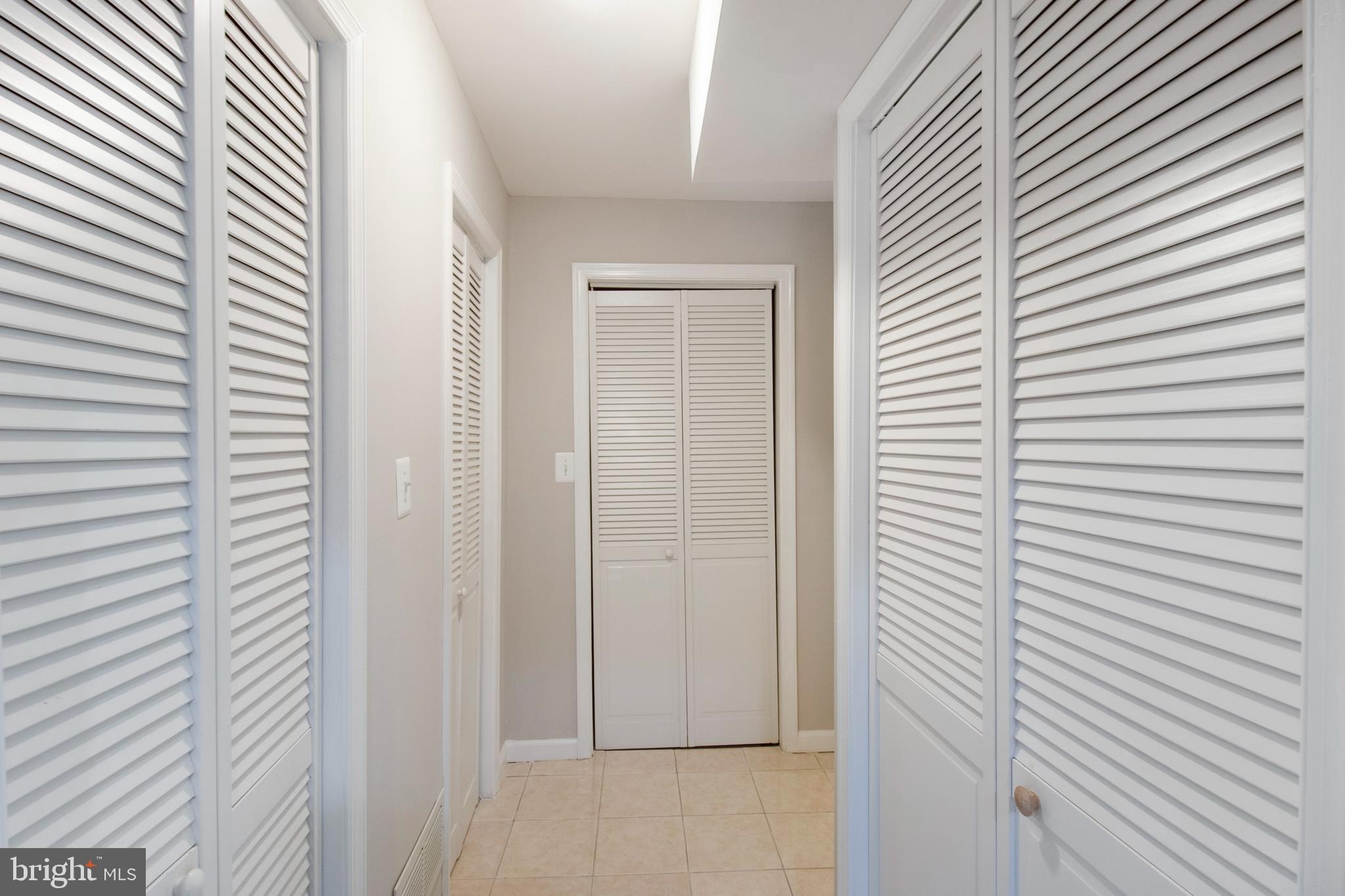 LOGANS RUN - Residential