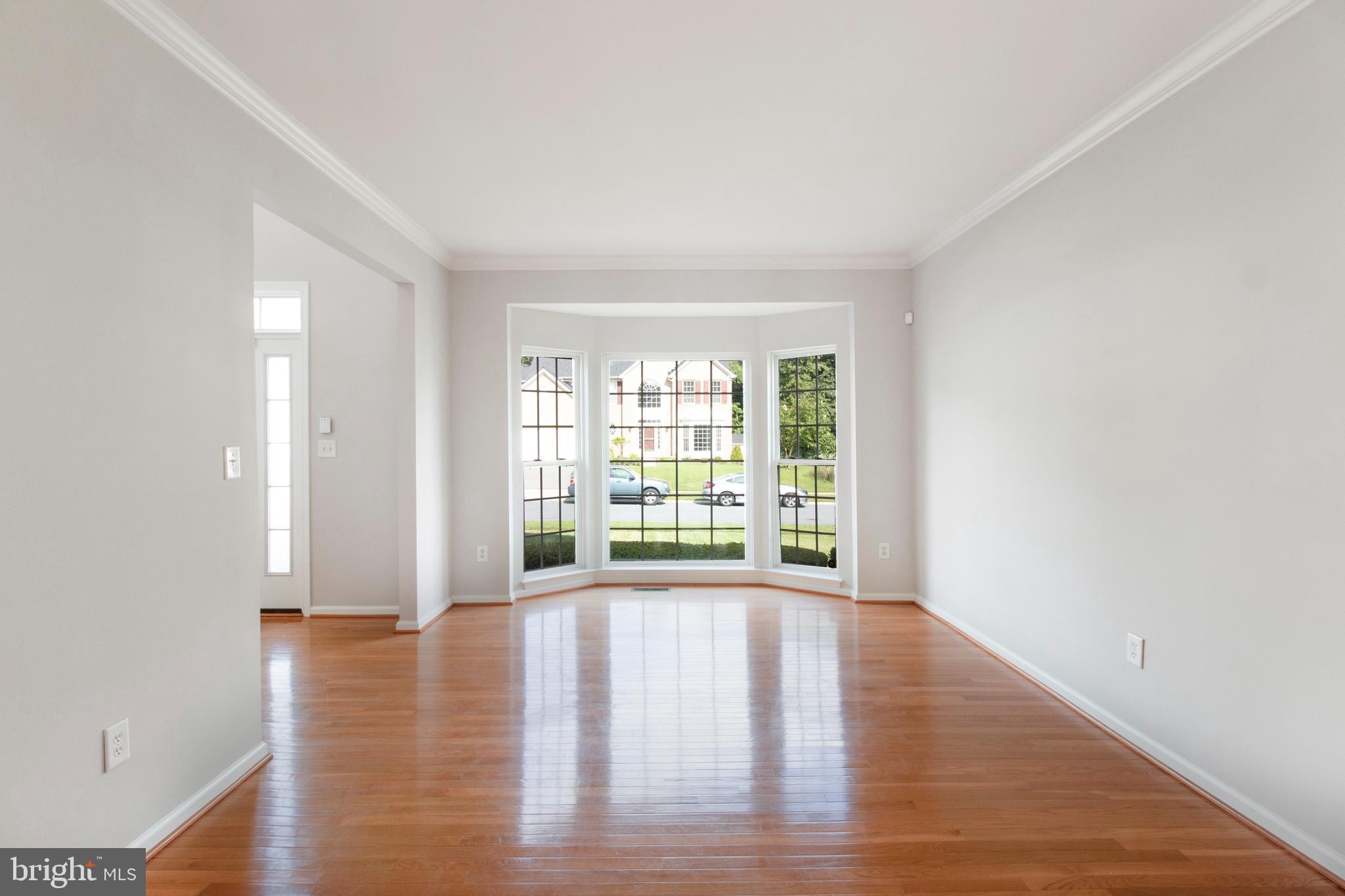 LOGANS RUN - Residential