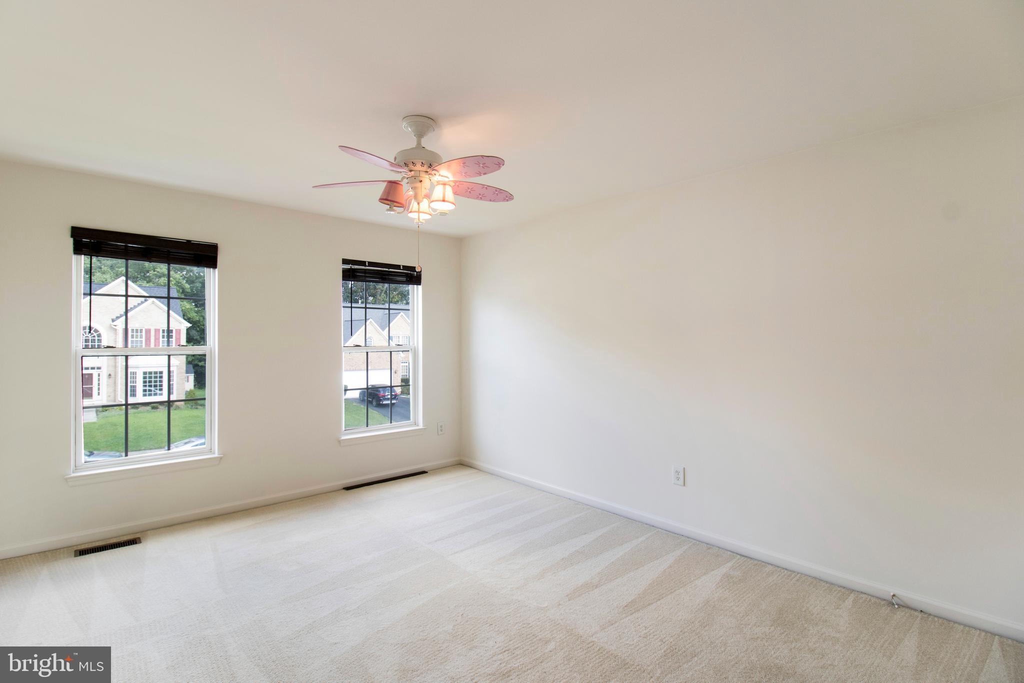 LOGANS RUN - Residential