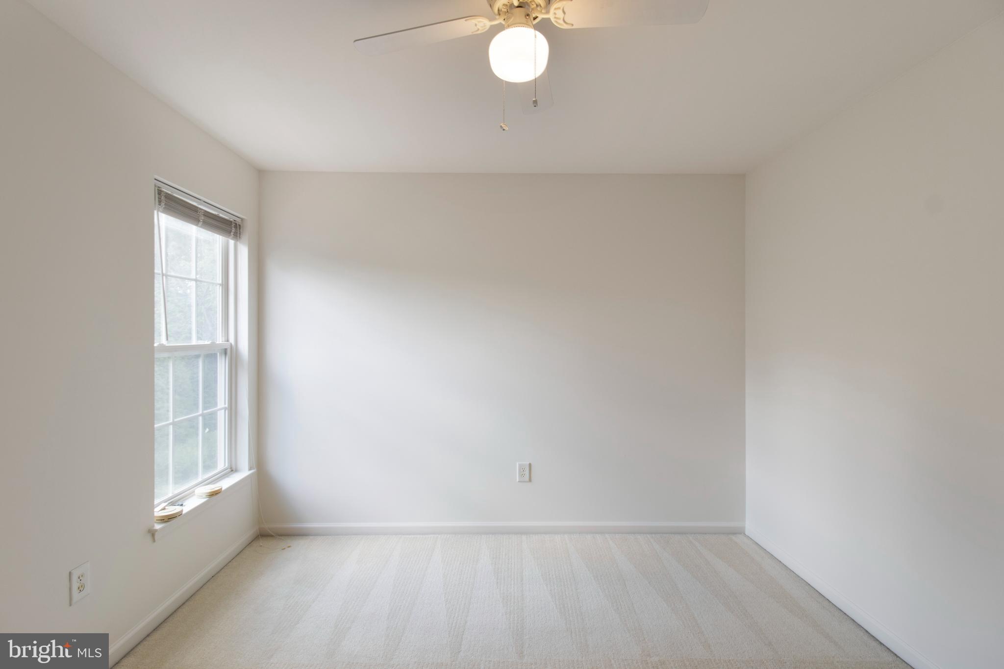 LOGANS RUN - Residential