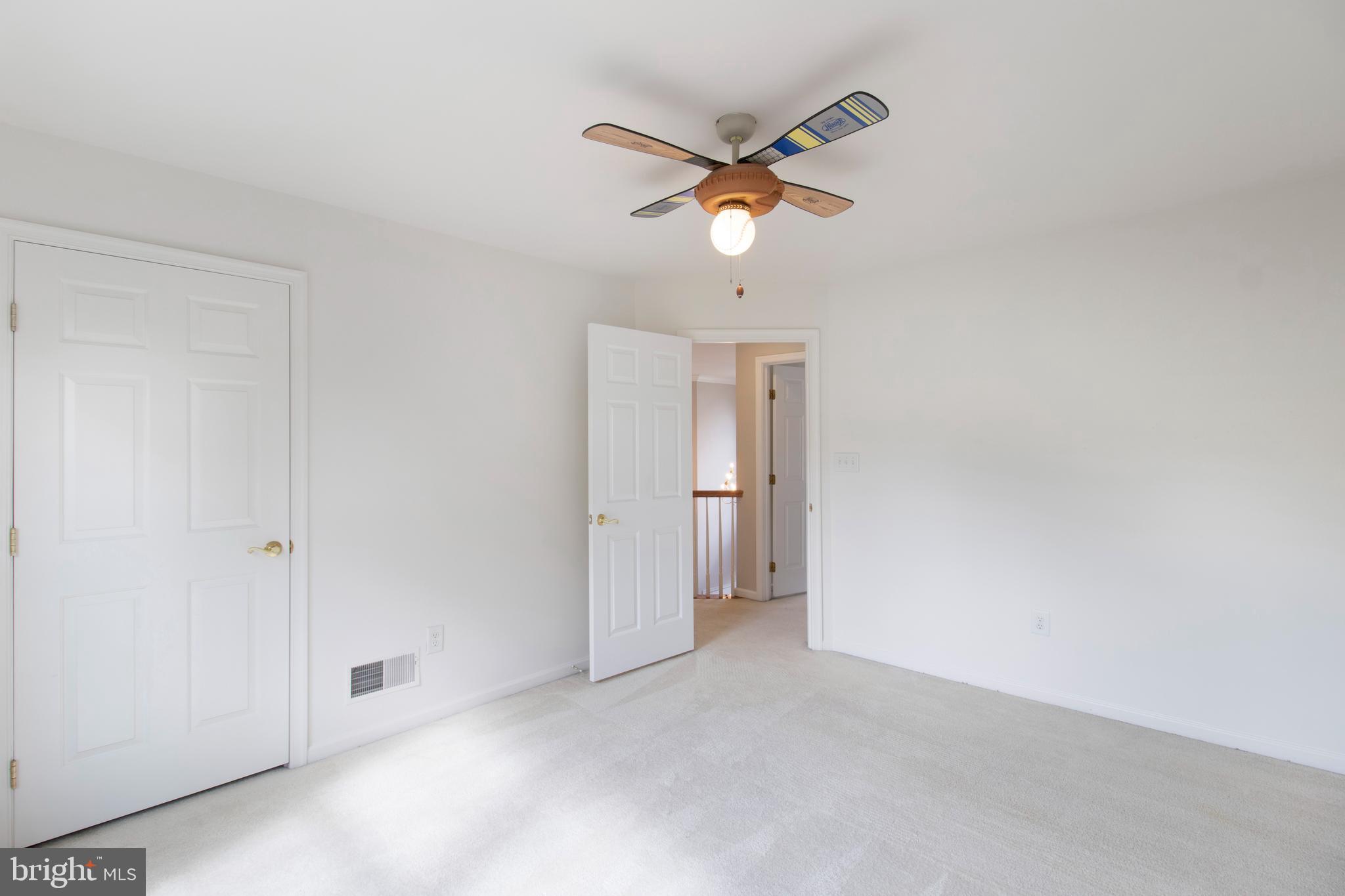 LOGANS RUN - Residential