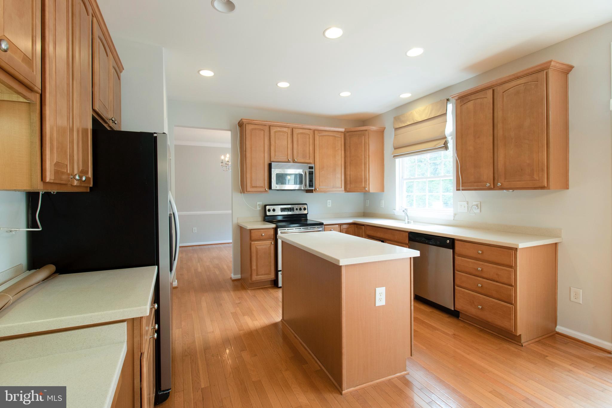 LOGANS RUN - Residential