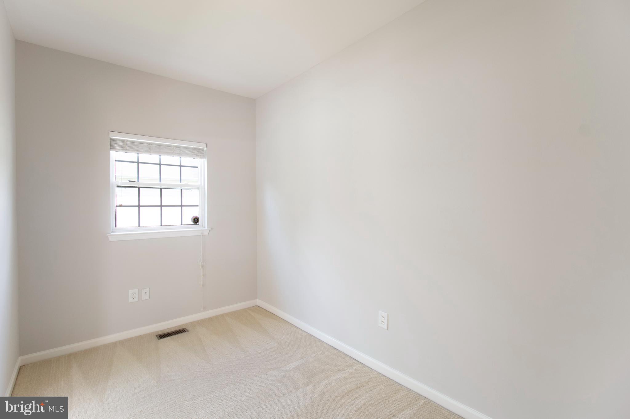 LOGANS RUN - Residential