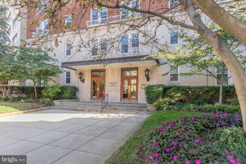 1954 COLUMBIA ROAD NW 201 WASHINGTON DC 20009