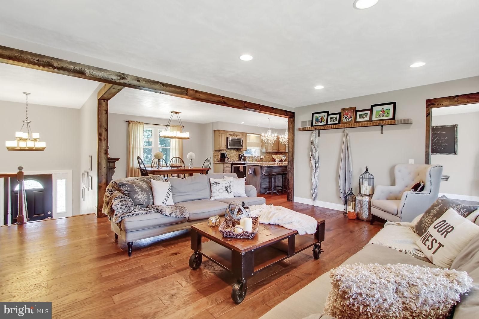 OUTDOOR COUNTRY CLUB - Residential