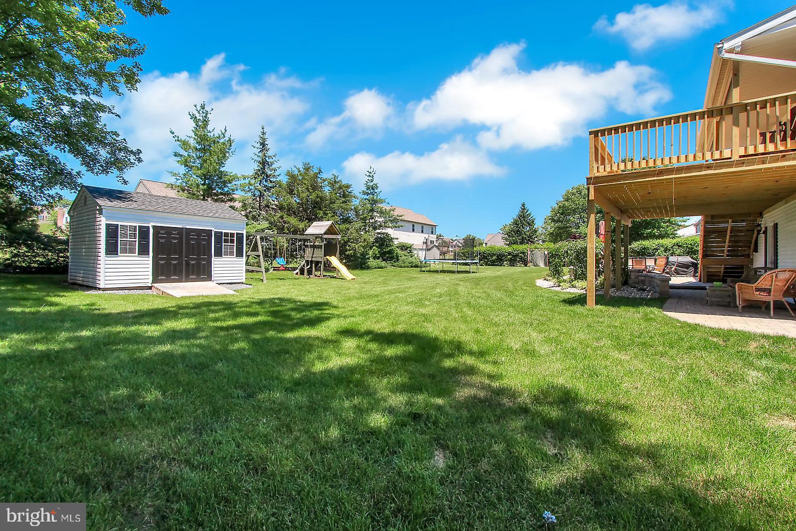 OUTDOOR COUNTRY CLUB - Residential