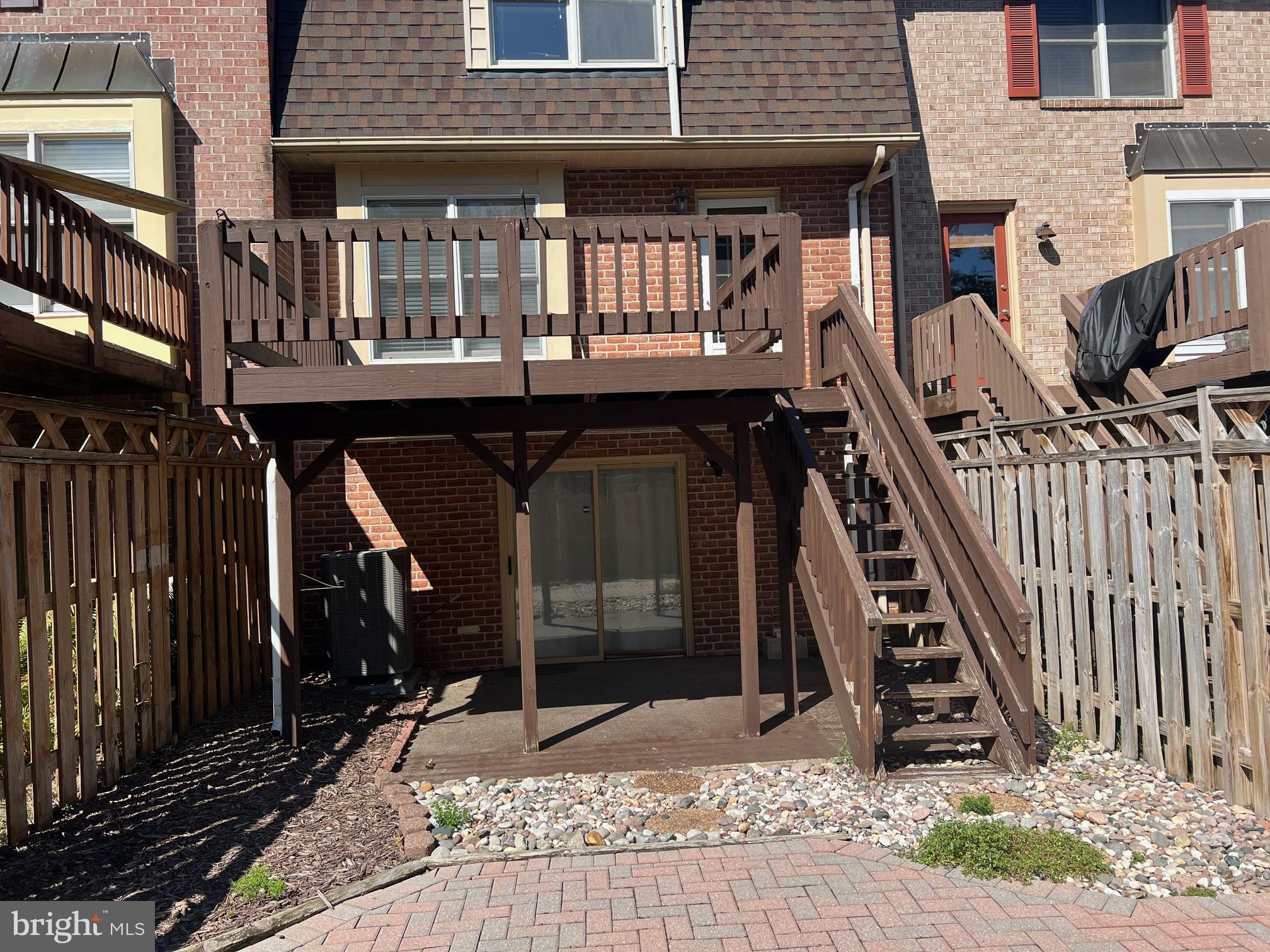 WATERSIDE - Residential Lease