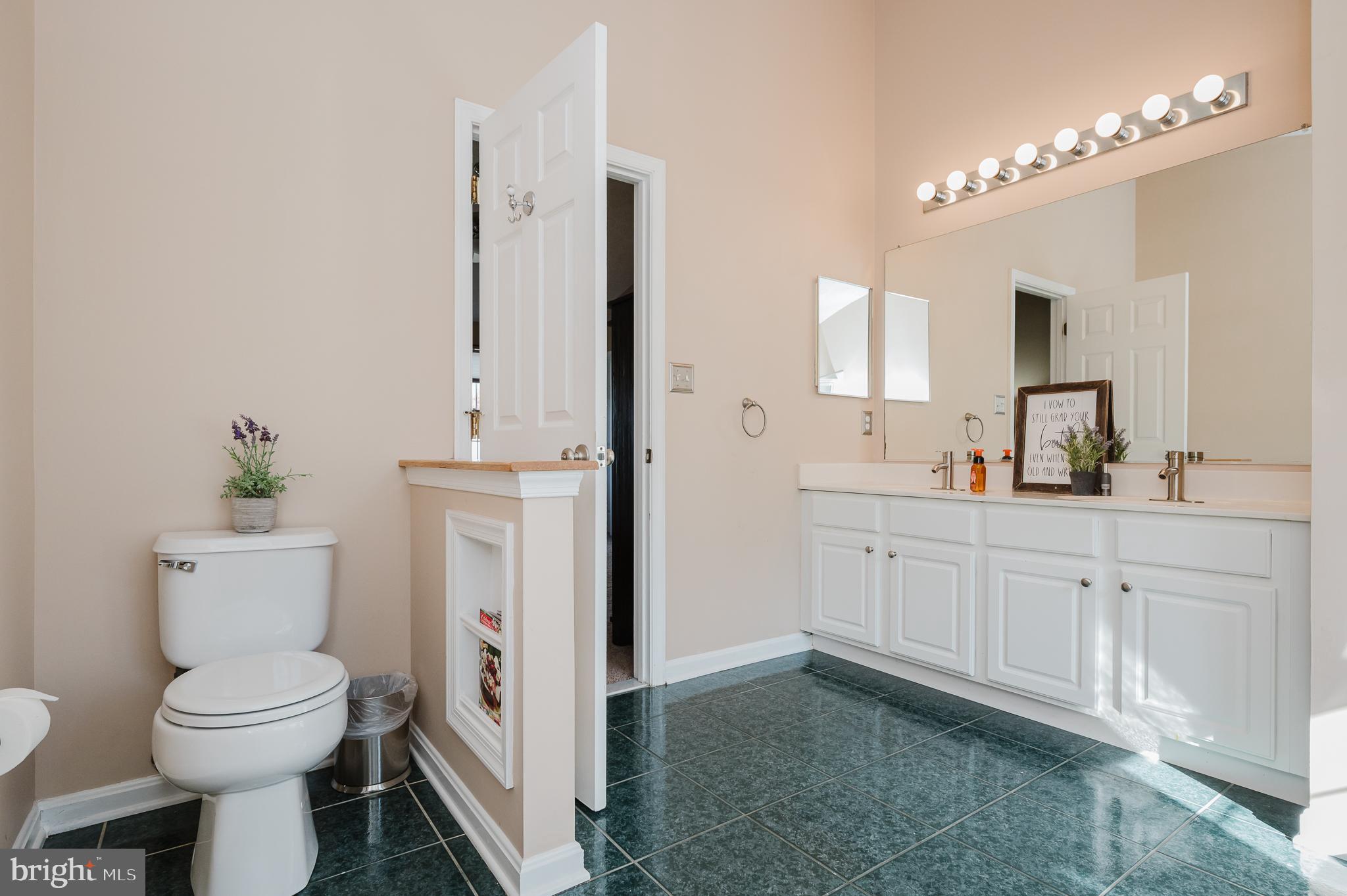 SADDLE RIDGE - Residential