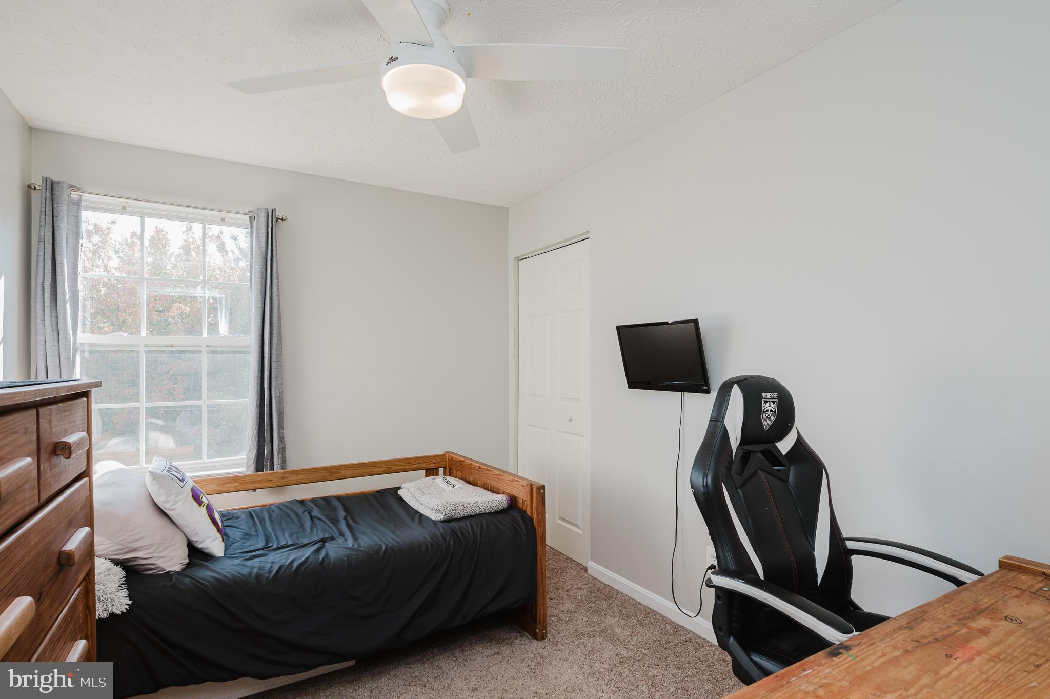 SADDLE RIDGE - Residential