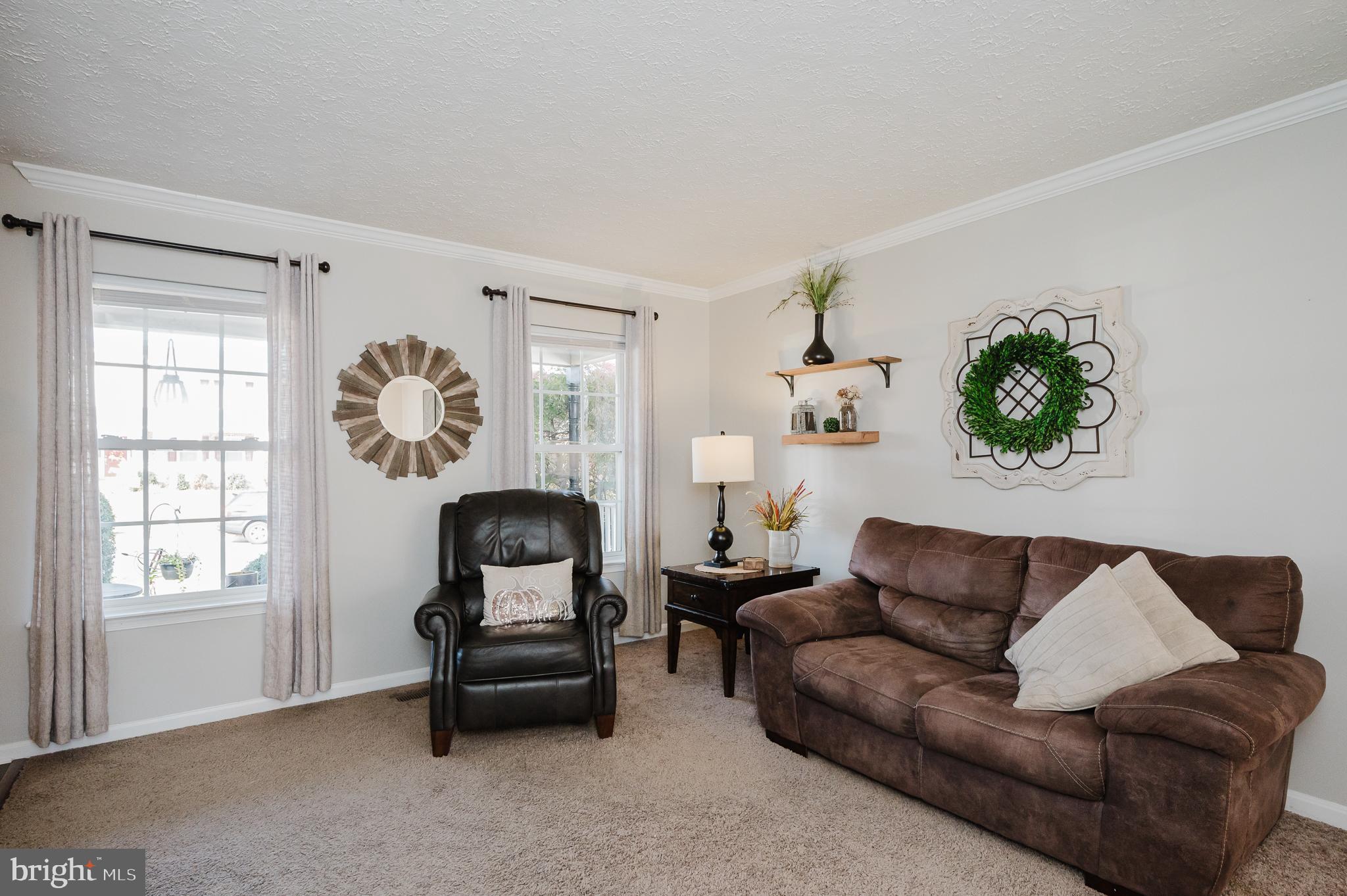 SADDLE RIDGE - Residential