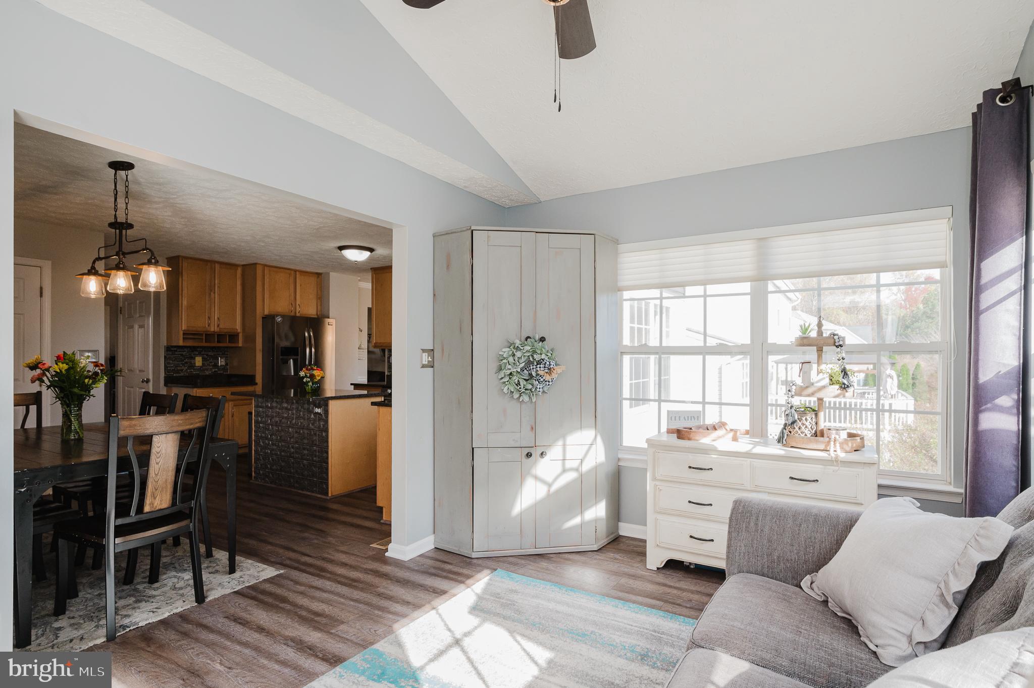 SADDLE RIDGE - Residential