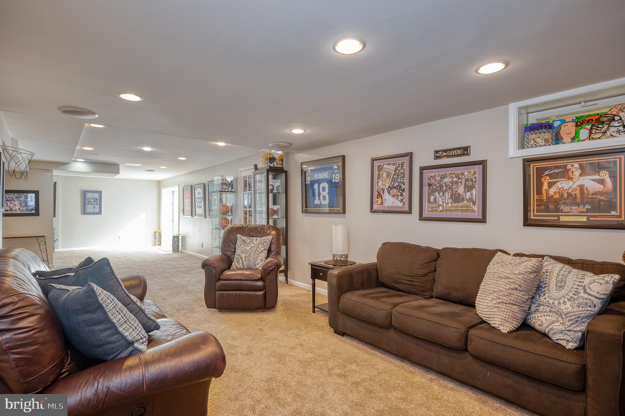 SADDLE RIDGE - Residential