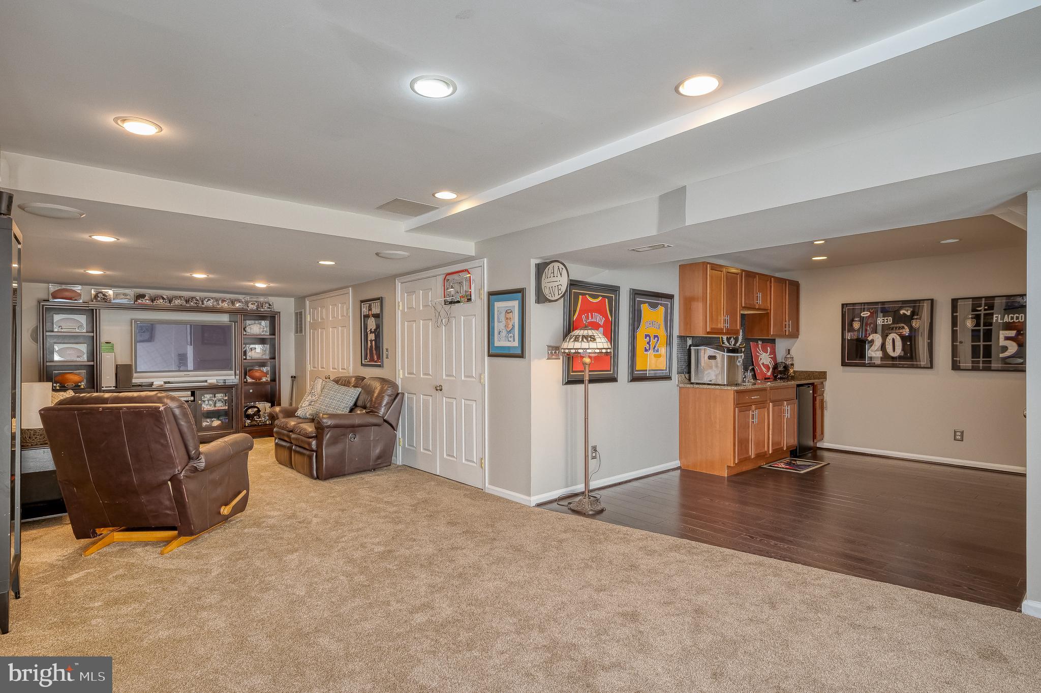 SADDLE RIDGE - Residential