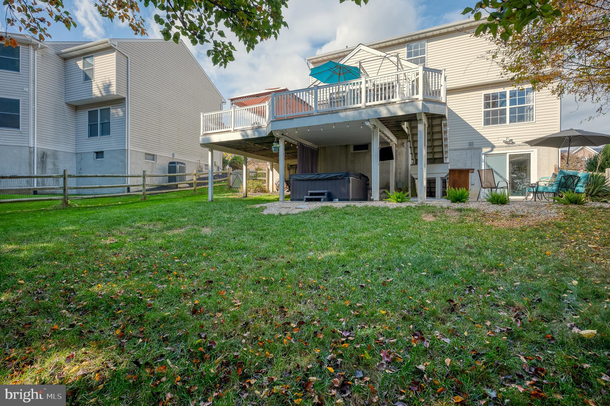 SADDLE RIDGE - Residential