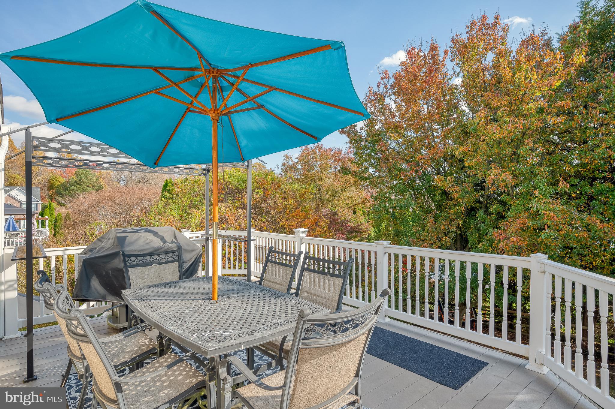 SADDLE RIDGE - Residential