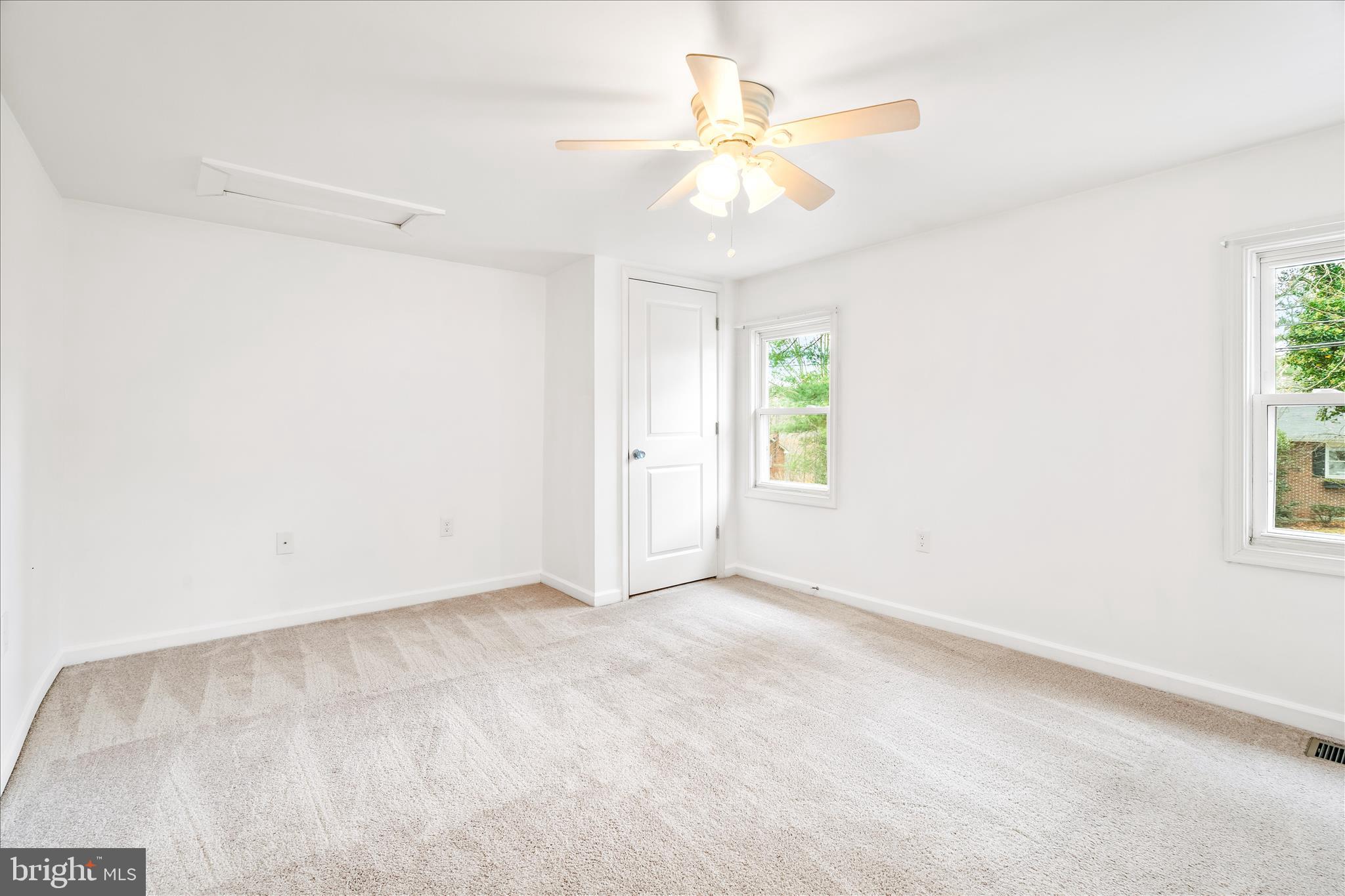 FLAG MARSH HEIGHTS - Residential Lease