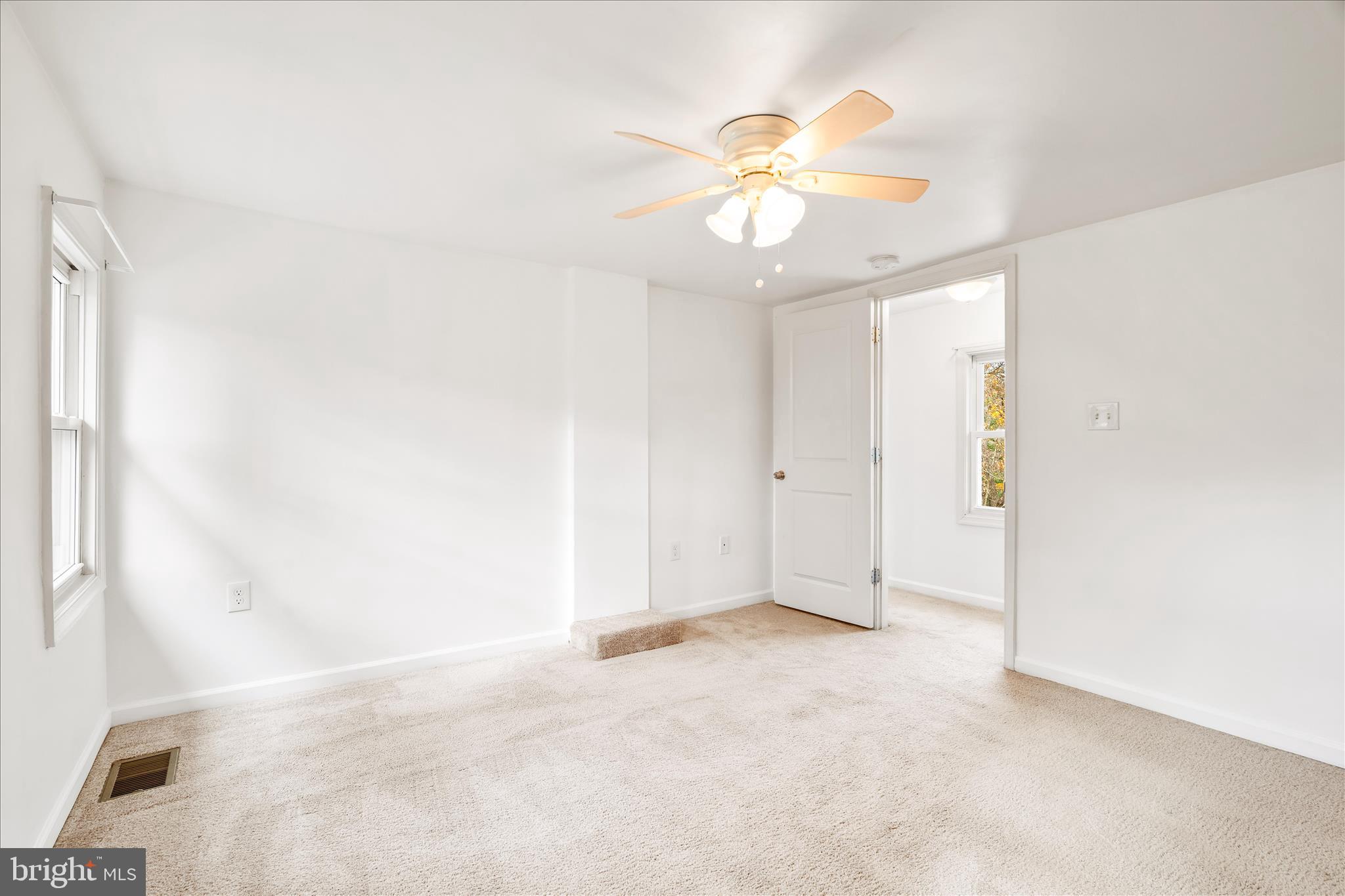 FLAG MARSH HEIGHTS - Residential Lease