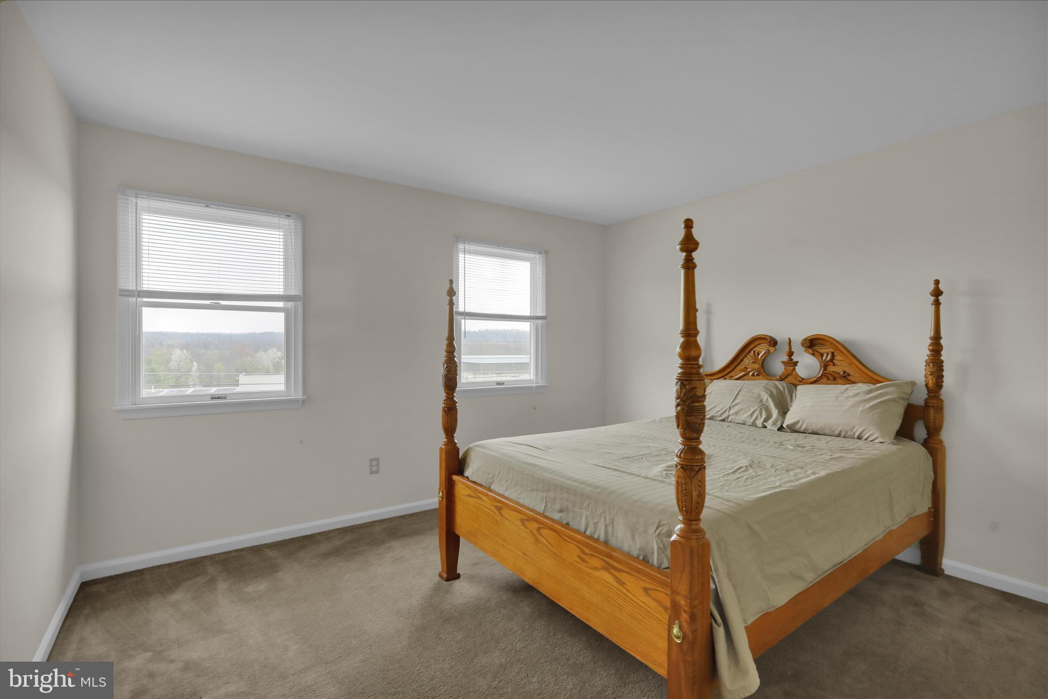 AMITY GARDENS - Residential