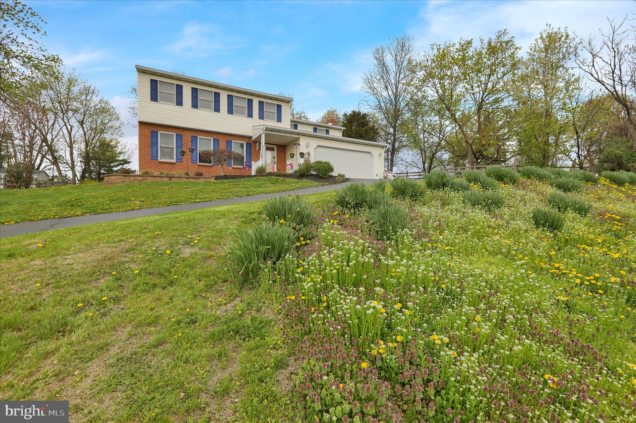 AMITY GARDENS - Residential