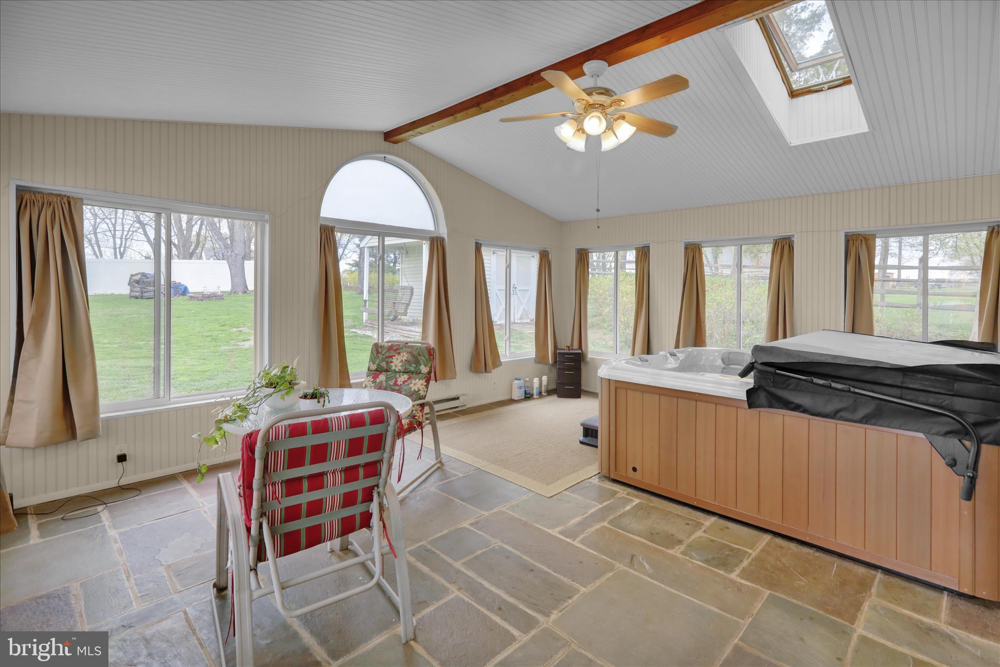 AMITY GARDENS - Residential