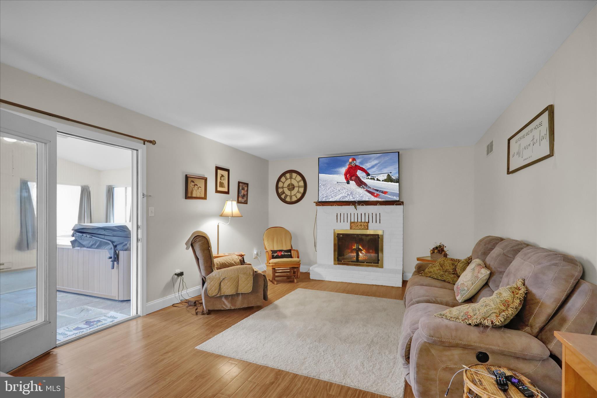 AMITY GARDENS - Residential