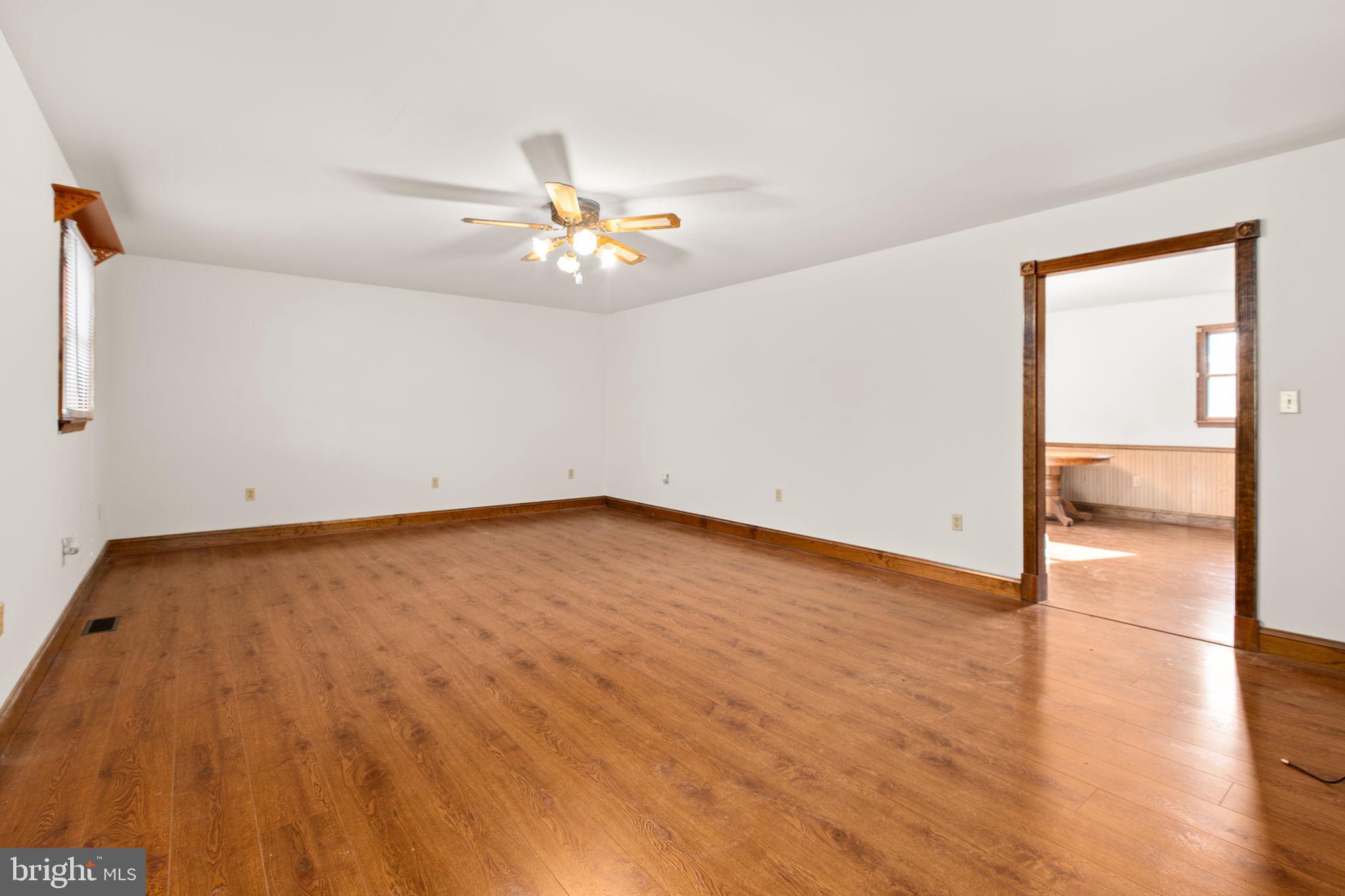 SHEPPERDS GROVE - Residential