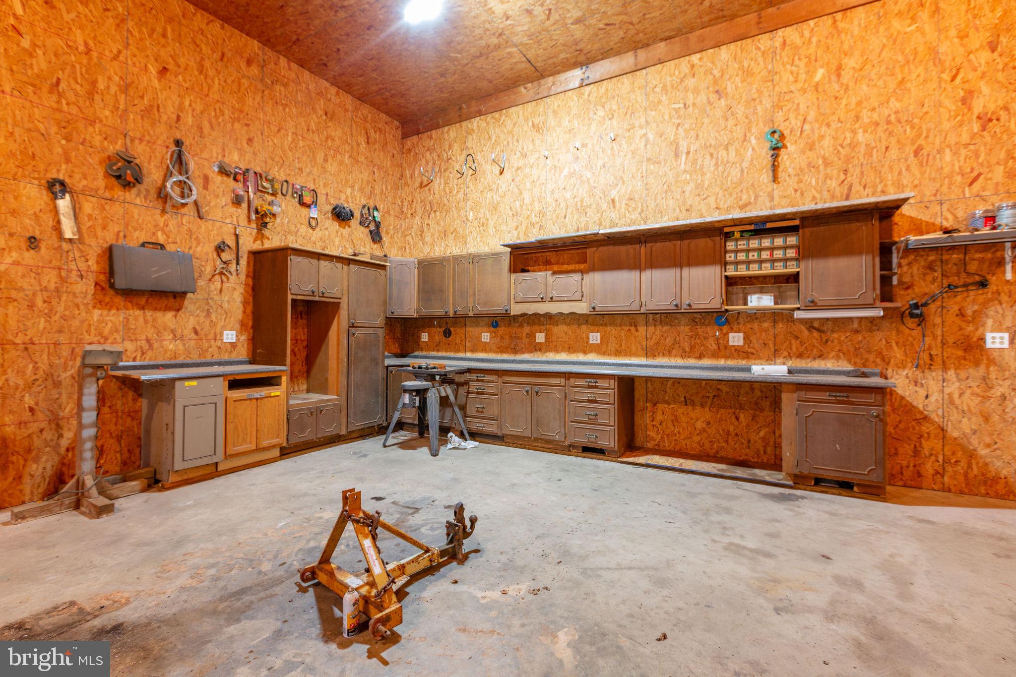 SHEPPERDS GROVE - Residential