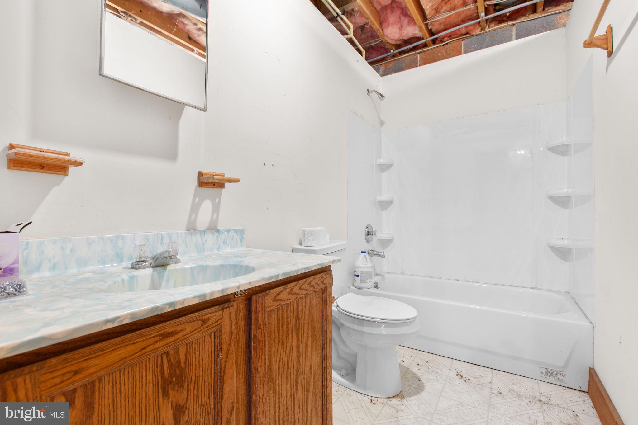 SHEPPERDS GROVE - Residential