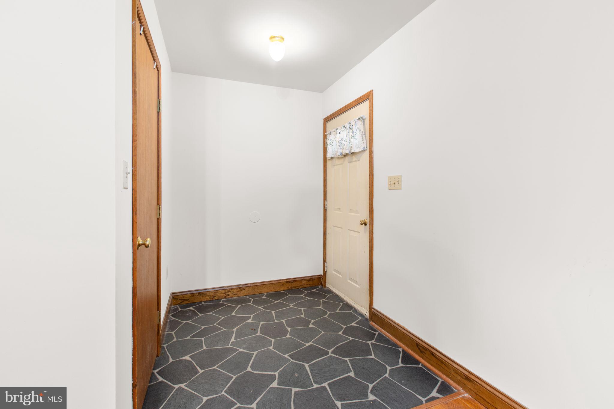 SHEPPERDS GROVE - Residential