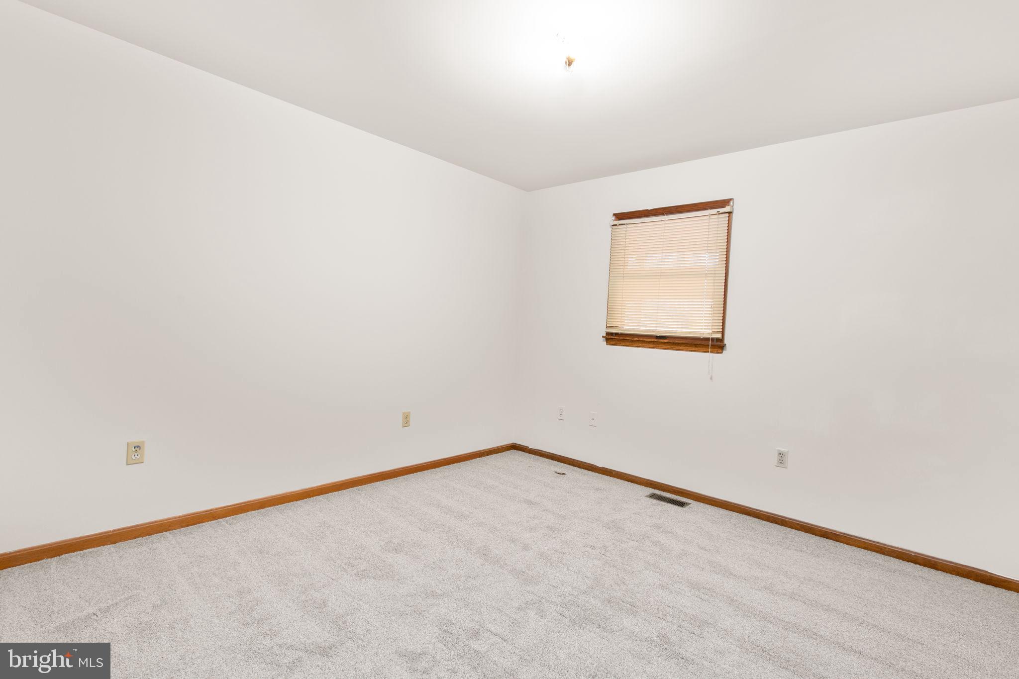 SHEPPERDS GROVE - Residential