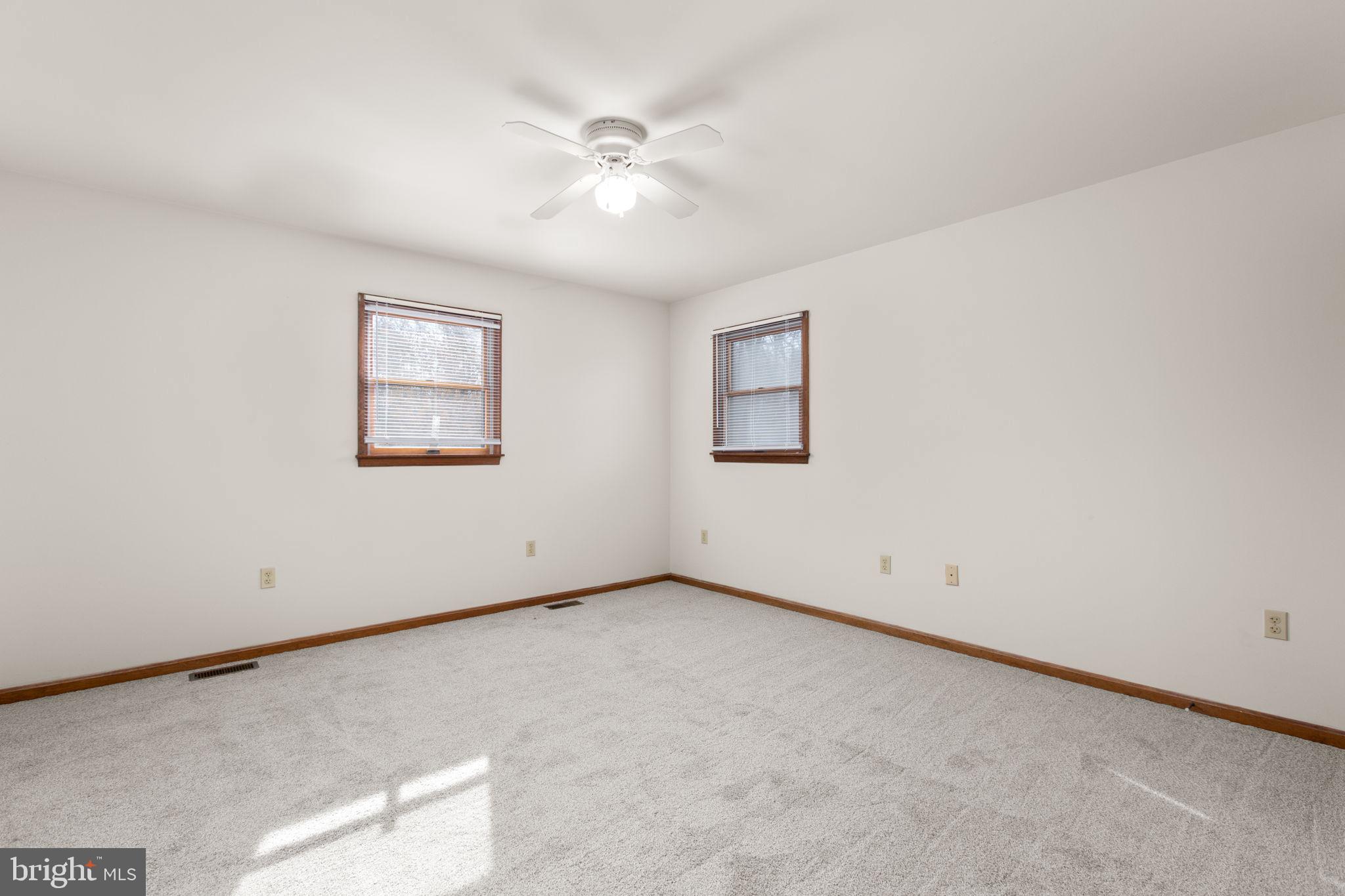 SHEPPERDS GROVE - Residential