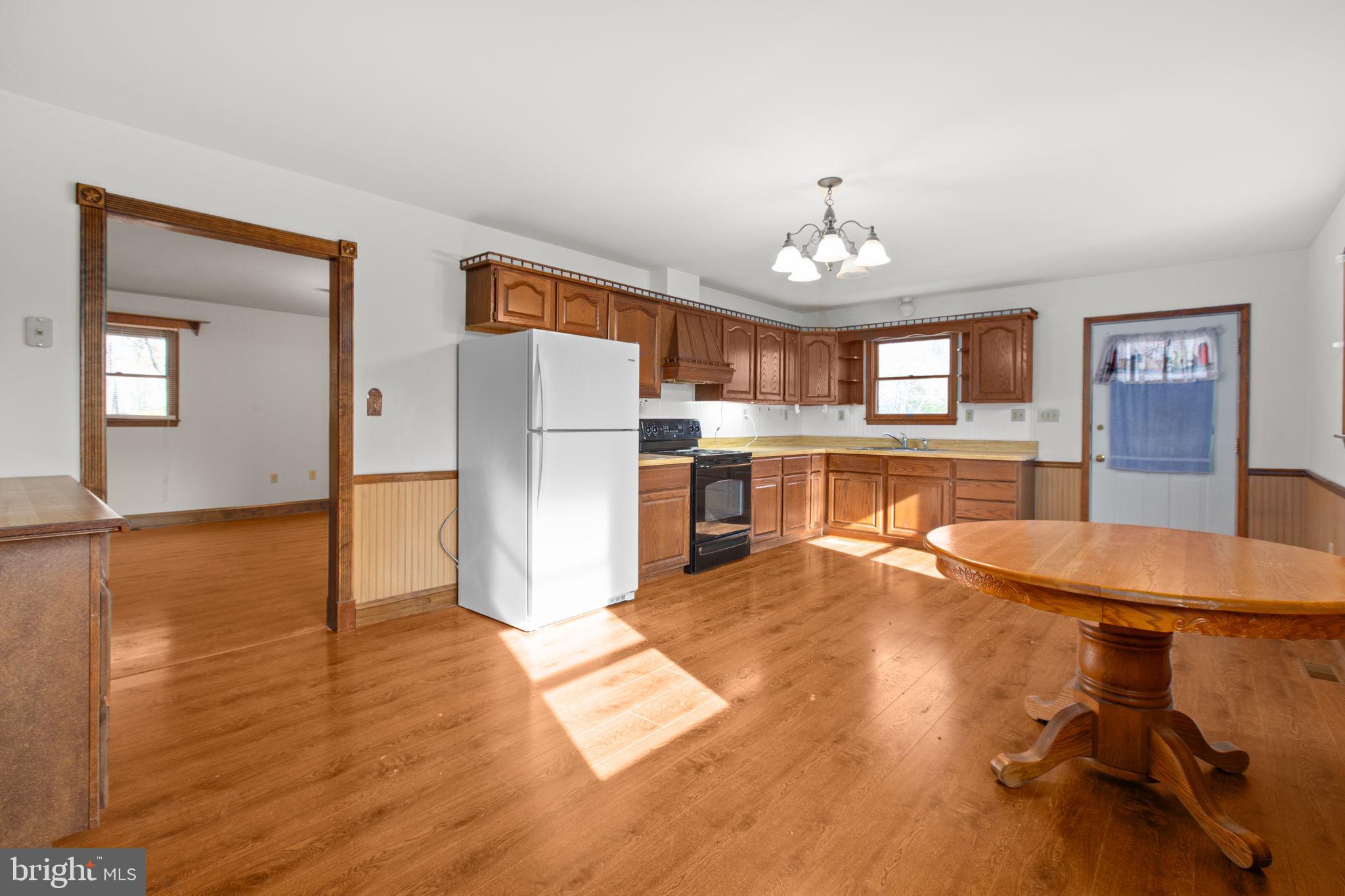 SHEPPERDS GROVE - Residential